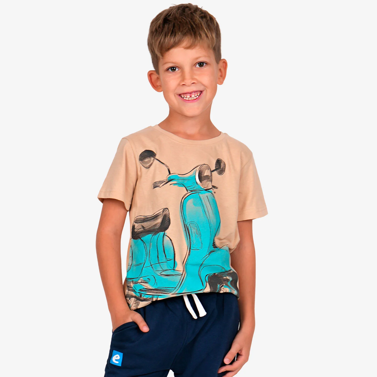 T-shirt z krótkim rękawem dla chłopca, ze skuterem, beżowy 9-13 lat - Image 2